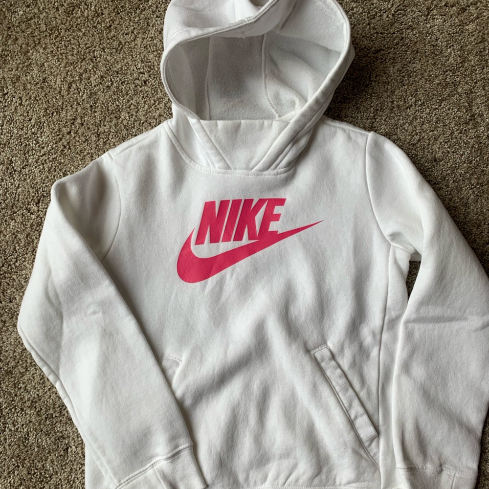 NWOT Nike Girls Sportswear Pullover Hoodie